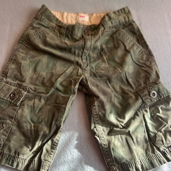 Levi's Other - Levi's Kids Green Cargo Shorts